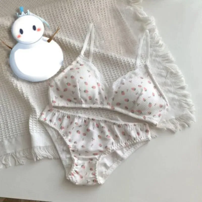 Sød japansk Lolita BH-sæt Cherry Strawberry Print Trådløs, ikke-polstret Bralette Anti-Sagging Comfort AB Cup MOYISU 32-38 Sexet — image 4