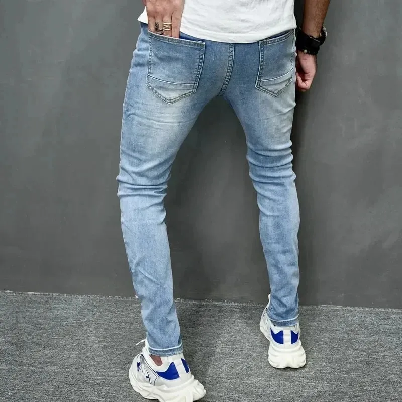 2024 ใหม่สไตล์ผู้ชายส่วนบุคคล Ripped สีทึบกางเกงยีนส์ Skinny ยืดเท้าเล็กๆ Streetwear รถจักรยานยนต์ DENIM กางเกงชาย — image 4