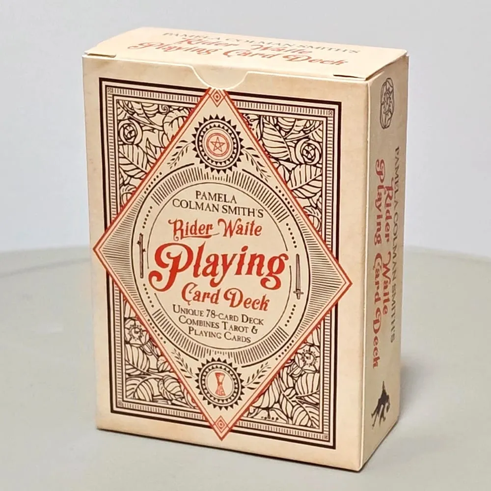 Mazzo di carte da gioco RWS: mazzo da poker da 78 carte da 9 x 6 cm illustrato con immagini RWS che combina tarocchi e carte da gioco a doppio rilievo