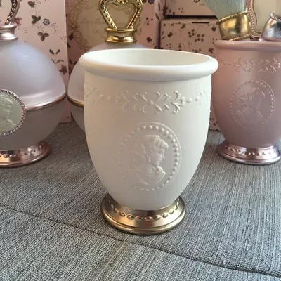 Porta pennelli Laduree Queens Bianco Rosa Lussuosi pennelli per trucco Cilindri Contenitori per la conservazione