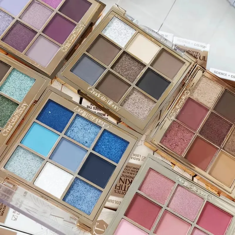 Charlotte Tilbury Palette de fards à paupières Satin-mat scintillant et finitions métalliques Facile à utiliser 9 teintes CT 2026 Looks tendance pour les yeux — image 4