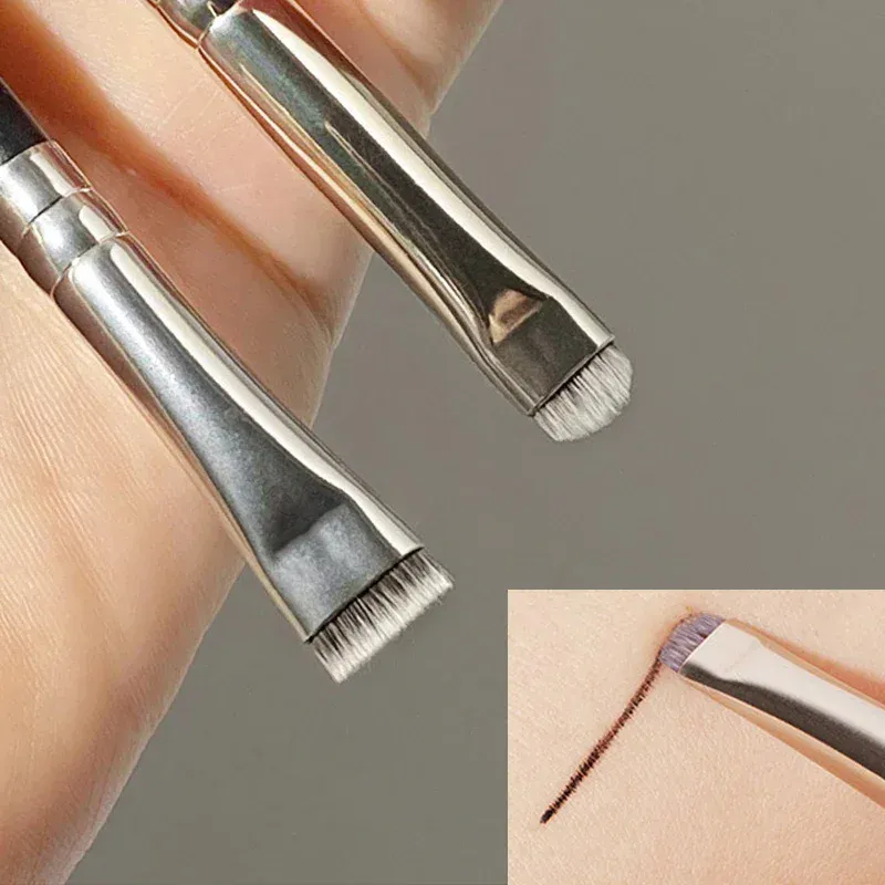 Kuas Rias Eyeliner Kuas Detail Alis Portabel Kuas Bulat Datar Bersudut Kecil Portabel Alat Rias Kecantikan Alis Liner Profesional — image 1