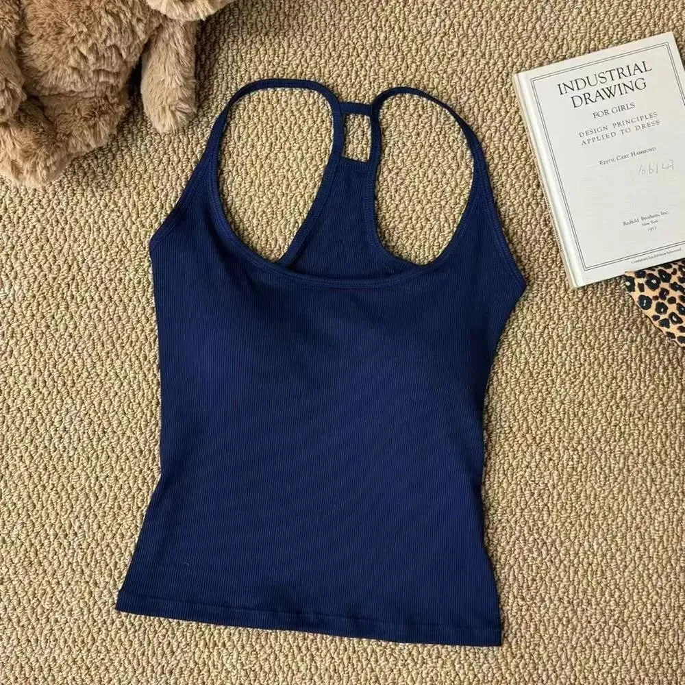Korean Women's Solid Color Spaghetti Straps Sleeveless Slim Camisole With Chest Pad Wear Base Layer Summer Outdoor Wear — image 10