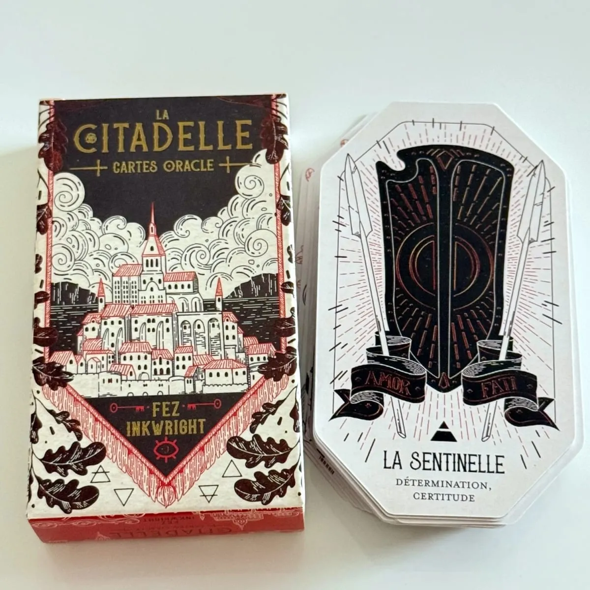 La Cittadella Un mazzo Oracle fantasy versione francese Gioco di intrattenimento con carte dei tarocchi per giochi da tavolo per feste in famiglia Carte Oracle — image 1