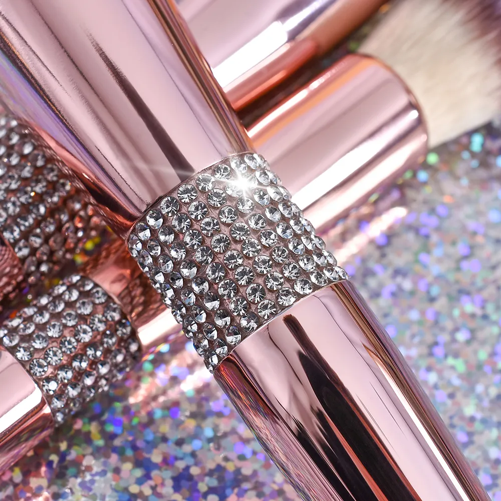 Nuovo set di pennelli per trucco con strass bling in oro rosa da 14 pezzi di lusso Set di pennelli per trucco vegan con diamanti glitterati con strass — image 5