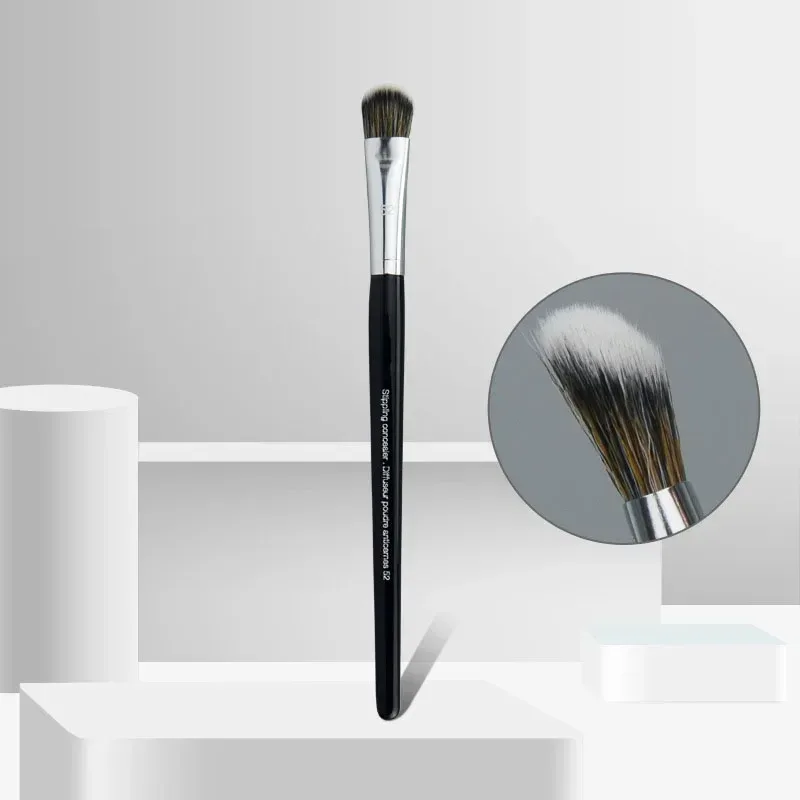 #52 Kuas Concealer Foundation #47 Kuas Rias Sapu Miring Alas Bedak Cair Wajah Alat Rias Eye Shadow Brochas Maquillaje