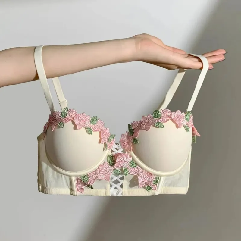 빅토리아 시대 속옷 세트 - 섬세한 크림색 브라렛, 꽃무늬 스티치 복고풍 스윗하트 네크라인으로 작은 가슴의 우아함을 선사