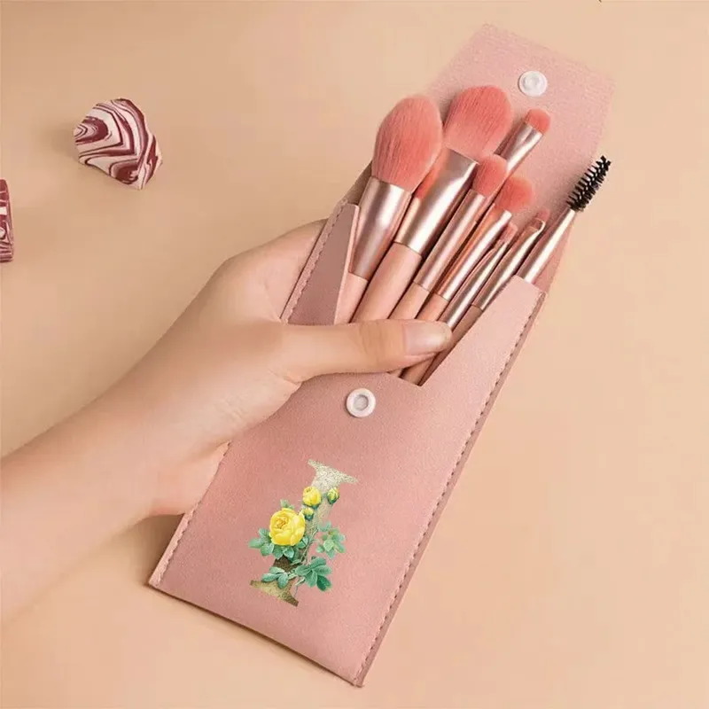 Juego de brochas de maquillaje para principiantes, brochas suaves y esponjosas para rostro y ojos con bolsa de PU, ideal para maquilladores, patrón de flores doradas — image 9