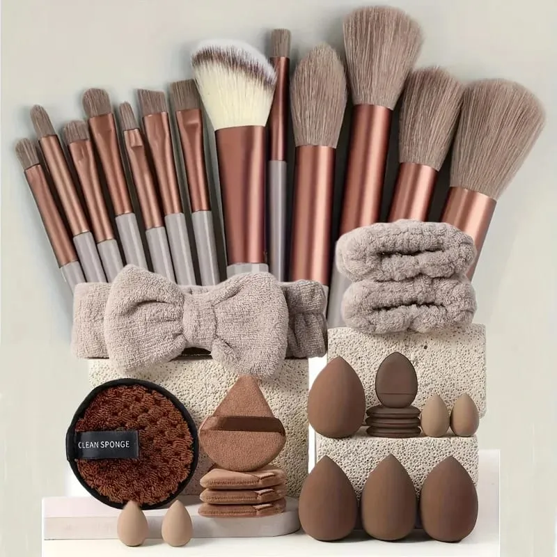 Sada 13 ks měkkých nadýchaných štětců na make-up pro kosmetické štětce na tvářenku s pudrovým práškem na oční stíny