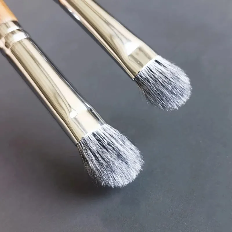 Kuas Eye Shadow Blending Kuas Rias Eyeshadow Alat Rias Rambut Kambing Alami Berbulu Lembut — image 5