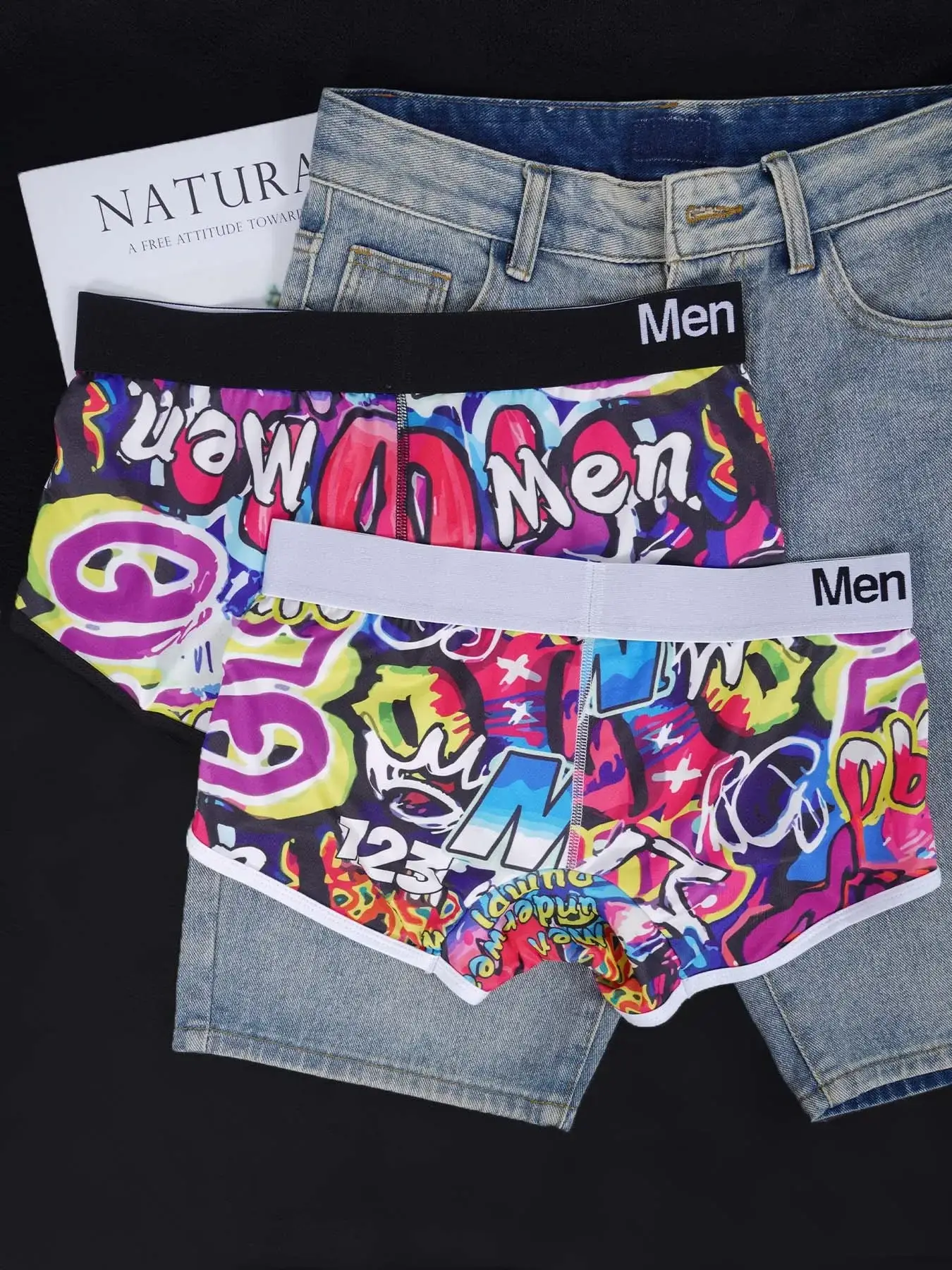 1- 4PCS Seluar Boxer Campuran Nilon Kapas Lelaki Seluruh Cetak Graffiti Pinggang Bergetah Lebar Seluar Dalam Fesyen Tidak Ketat — image 5