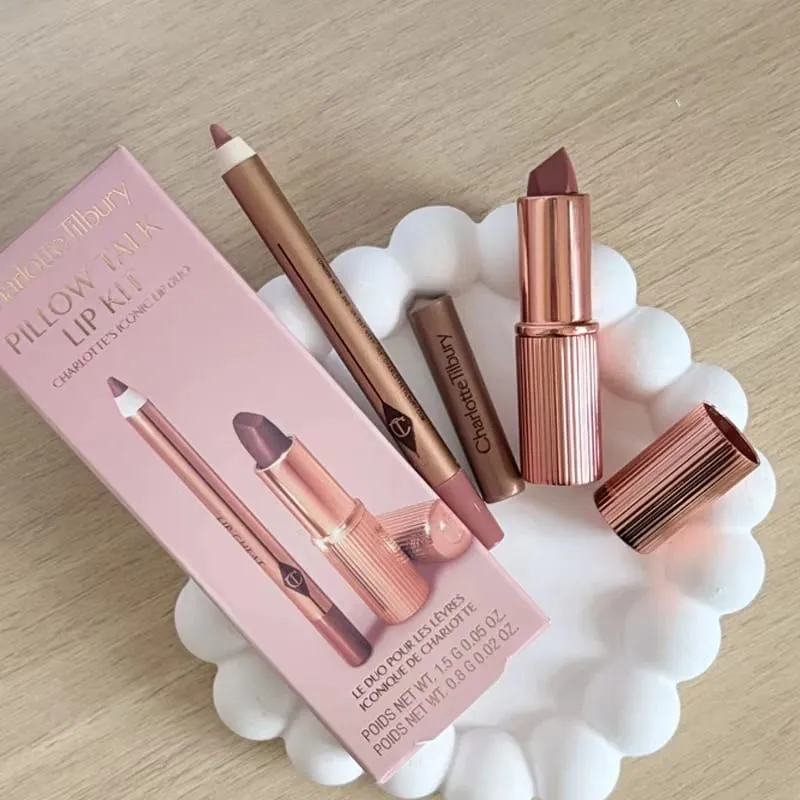 Charlotte Tilbury - Coffret crayon à lèvres avec fond de teint soyeux à l'huile essentielle, maquillage lisse, léger, naturel et flou — image 14