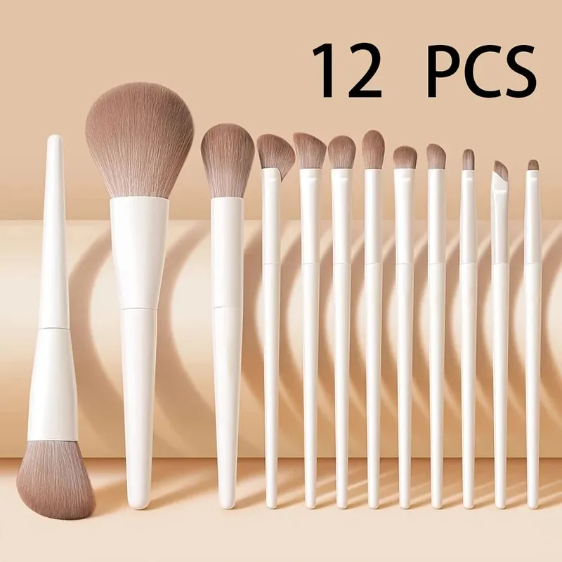 Set di pennelli per trucco professionale da 12 pezzi con pennelli Kabuki e setole in nylon - Kit completo adatto per fondotinta e fard