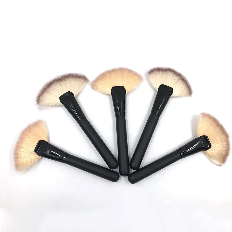 1 Buah Kuas Kipas Besar Rias Lembut Kuas Foundation Blush On Perona Pipi Kuas Stabilo Kuas Bedak Kuas Kosmetik Maquiagem — image 2