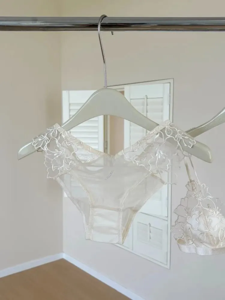 ​ Bralette de encaje francés elegante, copa triangular sin aros, tirantes finos, busto pequeño, conjunto de lencería cómoda para mujer BANERDANNI