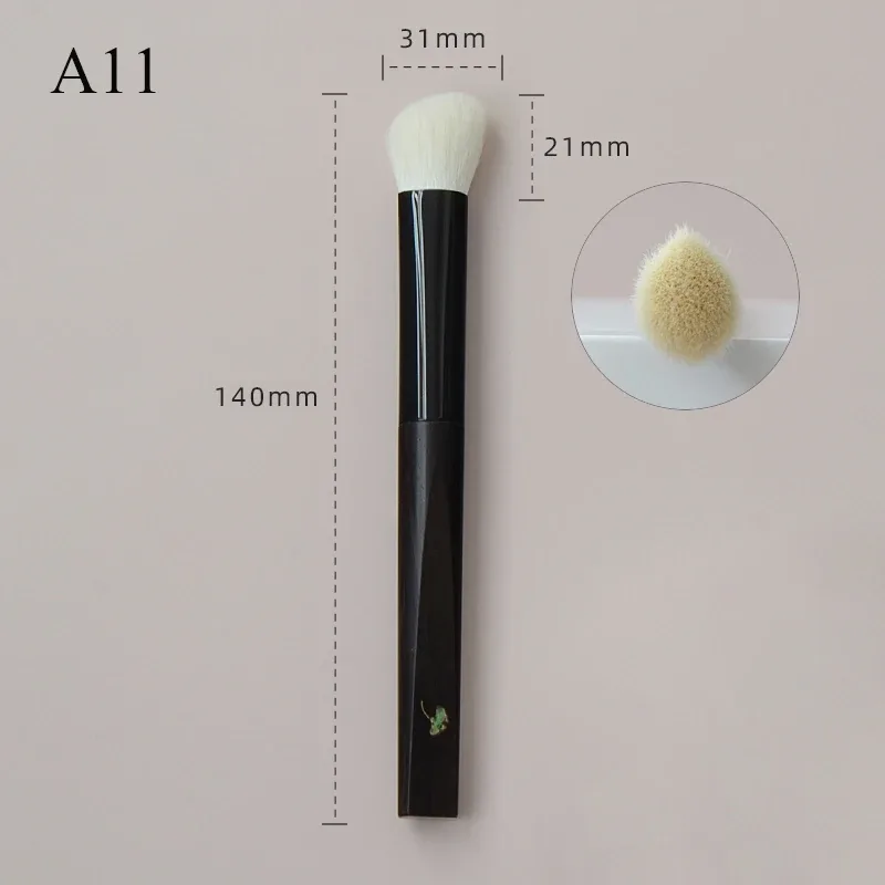 Shoushoulang Hand Crafted Makeup Brush Soft Tiny Tips Goat Hair 1PC Face Powder Blush Contour Brush Ebony Handle Makeup Brushes — image 16