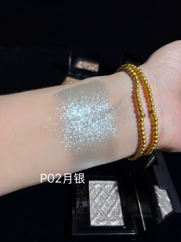 Coldnwild ombretto monocromatico glitter fine luccichio viola bianco blu trasparente trucco occhi con finitura satinata — image 8