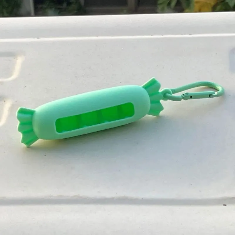 Bow Candy Peanut Shape Silikon Penutup Gincu Rantai Kunci Beg Simpanan Gincu Warna Pepejal Pemegang Balsem Bibir Ringan — image 26