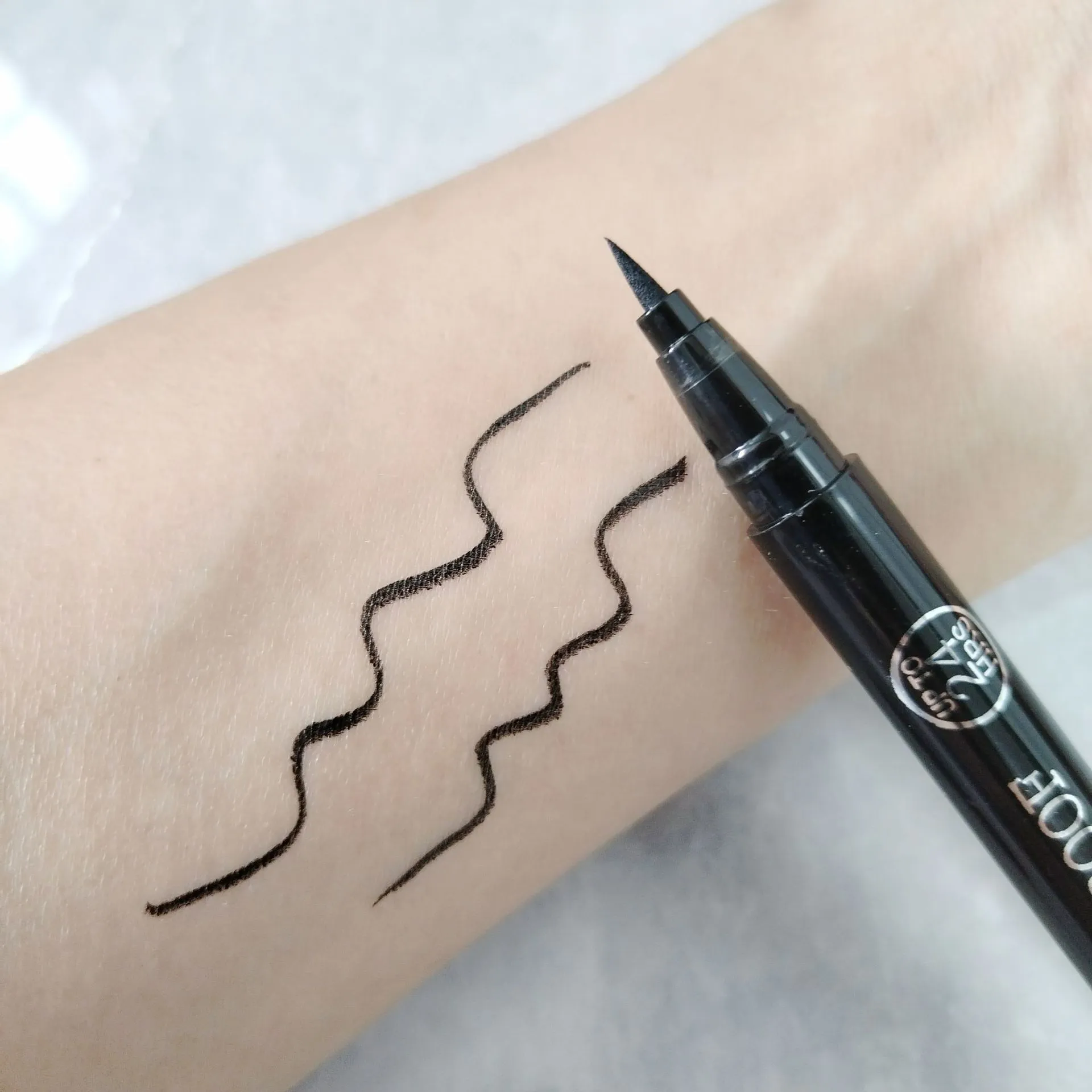 Common Eyeliner for Men and Women Waterproof Long-lasting Fast Drying Black Eyeliner Pen Men's Eyeliner Eye Makeup Cosmetics — image 5