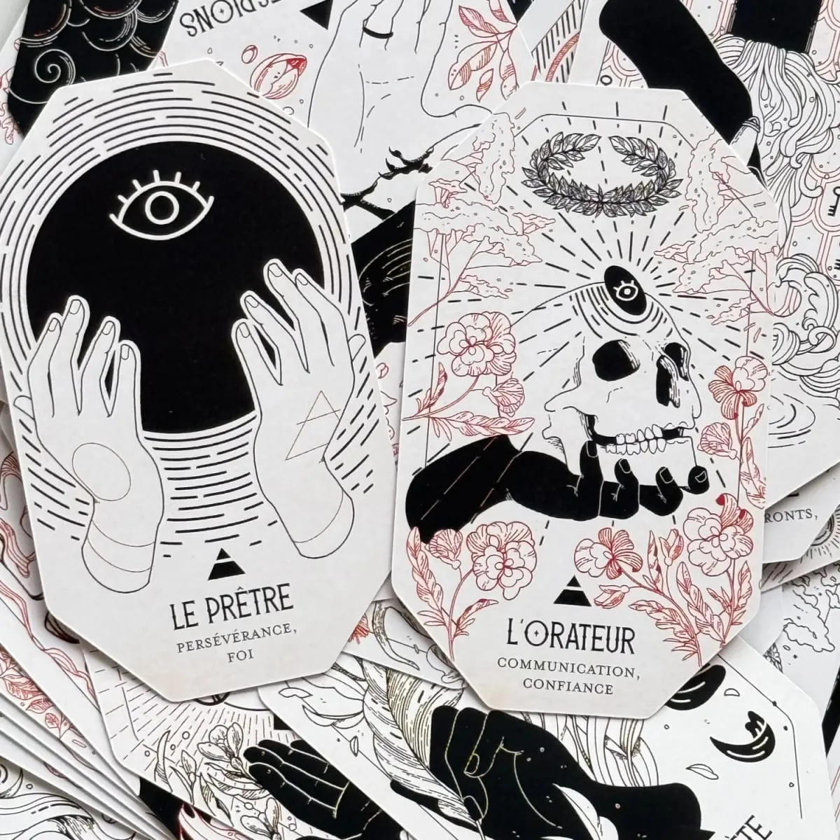 La Cittadella Un mazzo Oracle fantasy versione francese Gioco di intrattenimento con carte dei tarocchi per giochi da tavolo per feste in famiglia Carte Oracle — image 3
