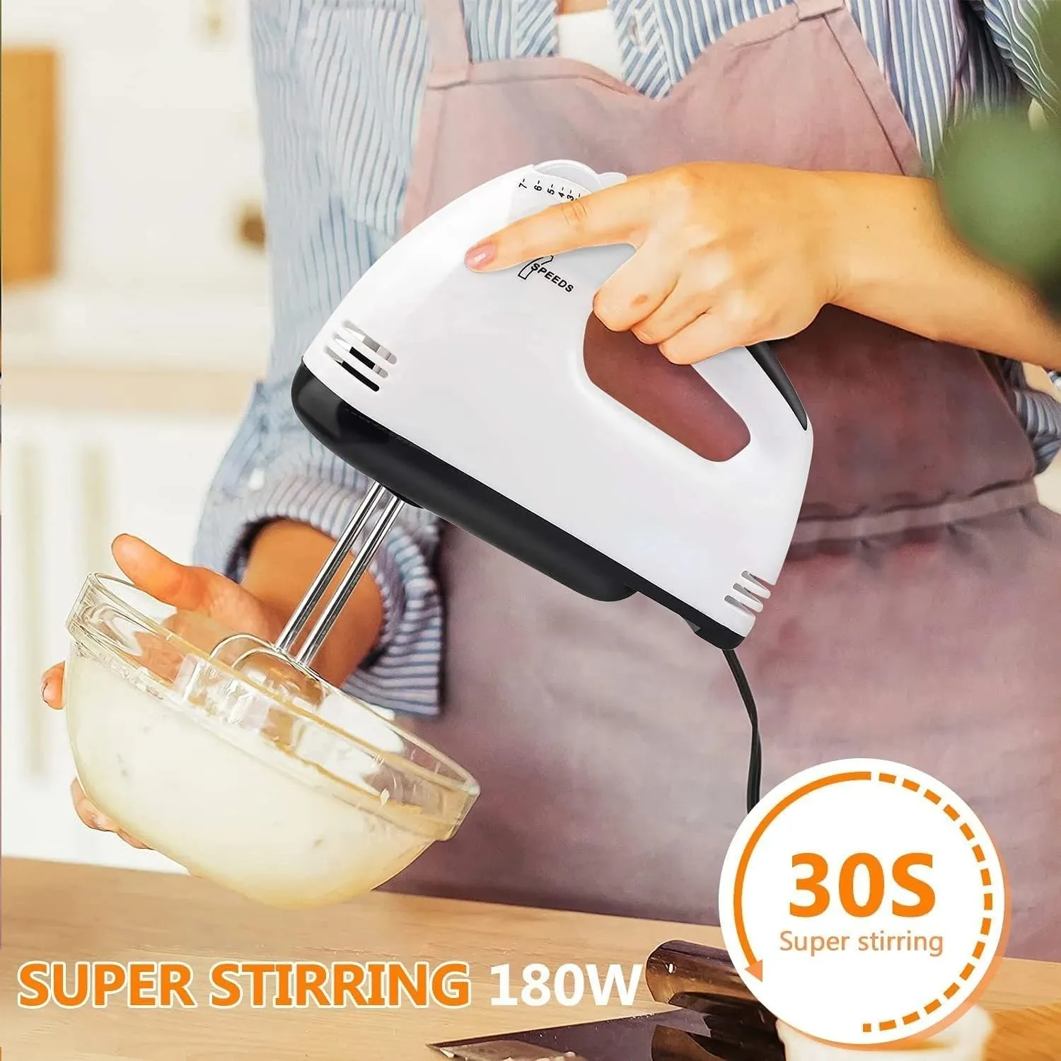 Máy trộn cầm tay có 7 cài đặt tốc độ đáp ứng nhiều nhu cầu khác nhau từ trộn nguyên liệu khô đến đánh kem. — image 2