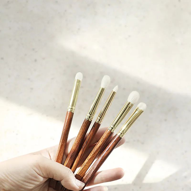 Professional Handmade Make Up Brush 1PC Eyes Shadow Blending Brush Saibikoho Goat Hair African Rosewood Handle Makeup Brushes
