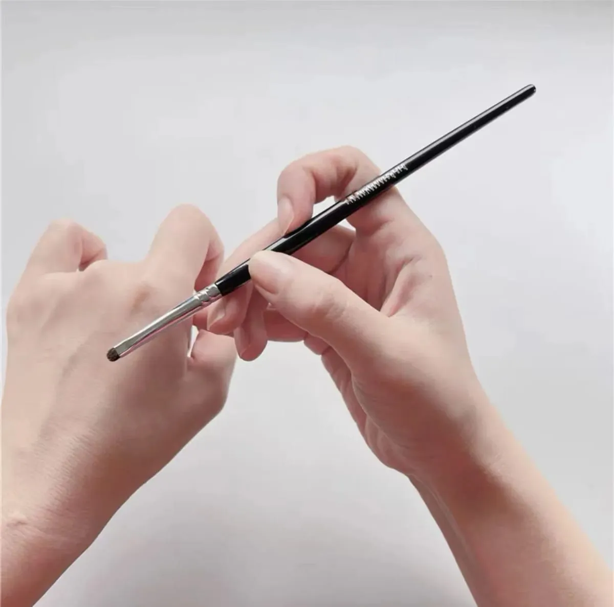 1 pezzo dettaglio piccolo ombretto pennello per trucco pony ombretto di precisione pennelli per trucco strumenti cosmetici sfumino affusolato — image 5