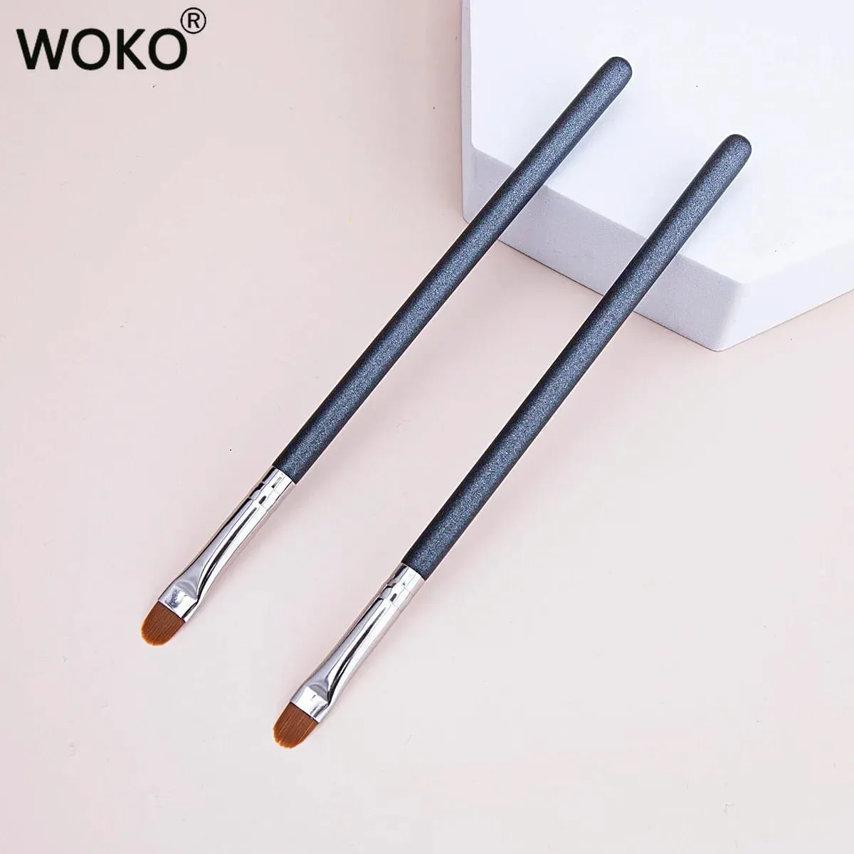 Oblate The Line Brush Ultra-thin Lip Line Eyebrow Concealer Brushes Detail Concealer Makeup Tool Lip Brow Contour The Line Brush — image 4