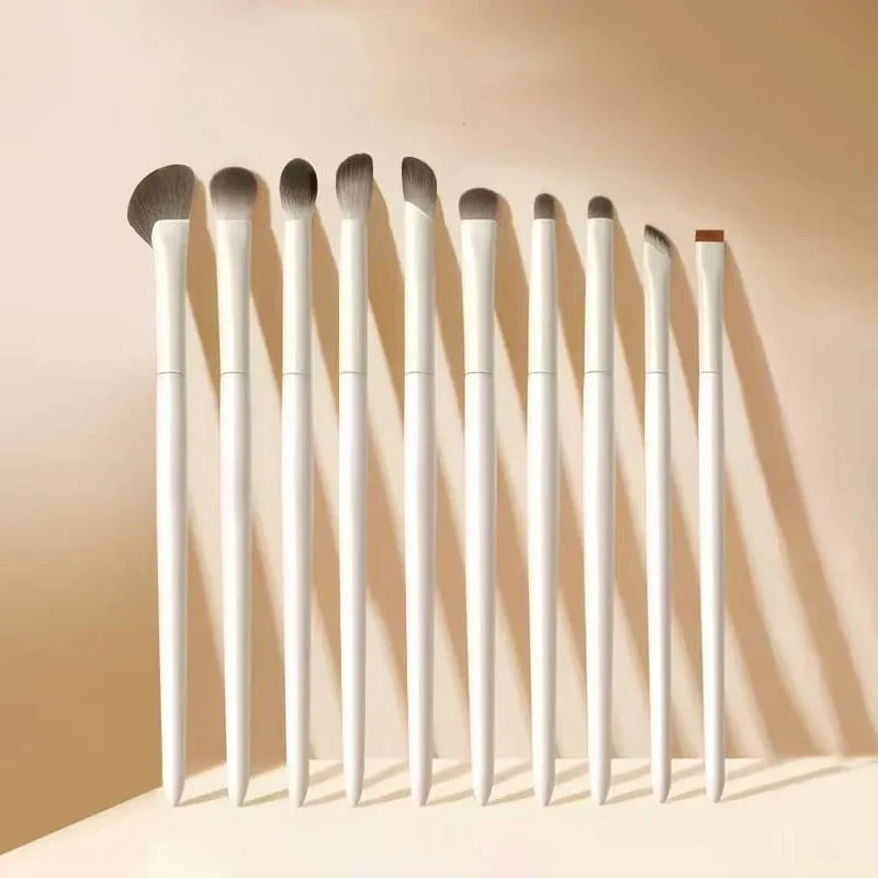 5/8/10 Pièces Pinceaux De Maquillage Pour Les Yeux Naturels Ensemble Détail Fard À Paupières Brosse Pinceau De Maquillage Blanc Ultra Doux Fard À Paupières Eyeliner Outil De Maquillage — image 1