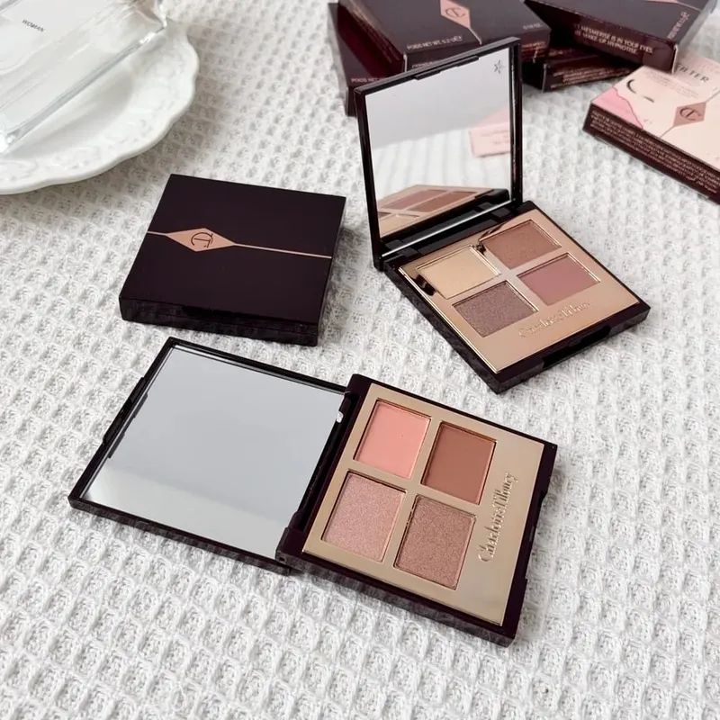Charlotte Tilbury Luxury Eyeshadow Palette Satin-matte Shimmer and Metallic Finishes Easy-to-use 4-shade CT Eyeshadow Palette — image 4