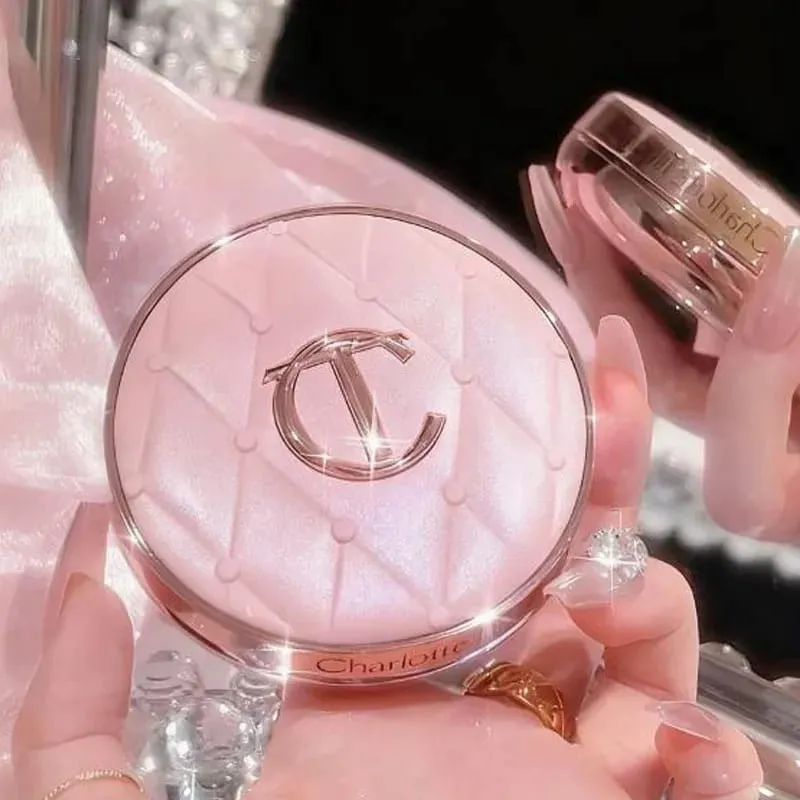 Charlotte Tilbury – poudre scintillante à coussin d'air, légère, hydratante, contrôle le sébum, ajustement longue durée, crée un maquillage sans pores — image 5