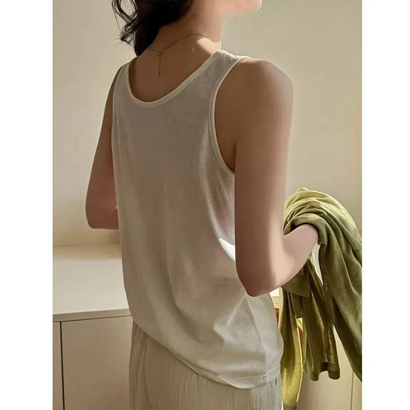 2026 novas mulheres verão casual regata cor sólida all-match básico sem mangas colete feminino coreano simples solto o-pescoço camis topo — image 2