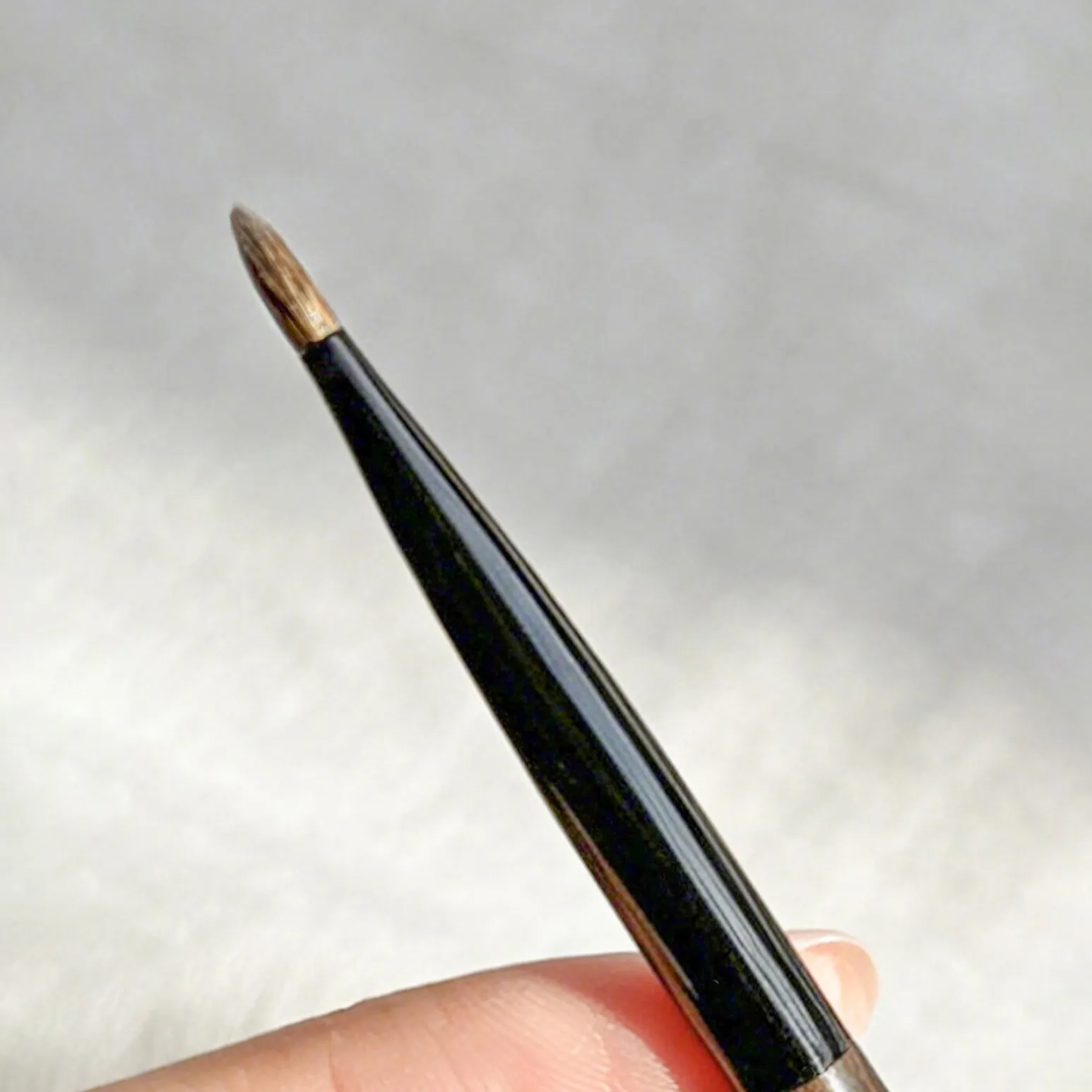 Rl113 pincel de maquiagem artesanal profissional, pincel de delineador de ângulo plano, macio, weasel lynx, cabelo, ébano, cabo de madeira, pincéis de maquiagem — image 4
