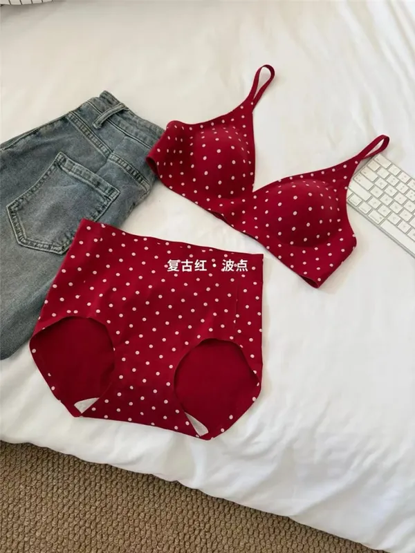 American Retro Polka Dot BH Sømløs Deep V Wireless Jelly Support Anti slappe lingeri Sæt Sexet Komfort MOYISU Sexet BH Sæt — image 11