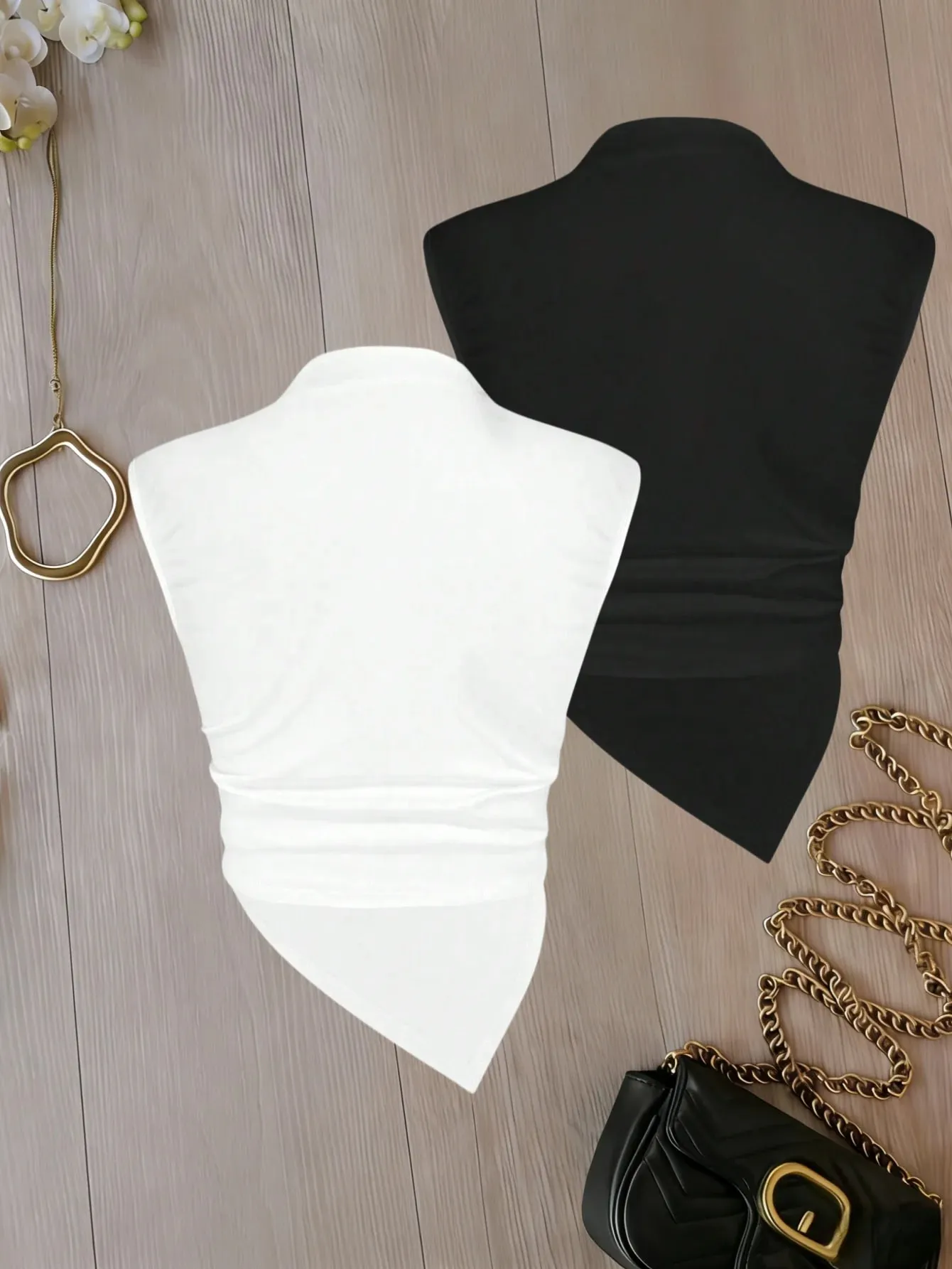 Top corto da donna con collo a lupetto senza maniche, arricciato, orlo asimmetrico, confezione da 2 canottiere in tinta unita — image 6