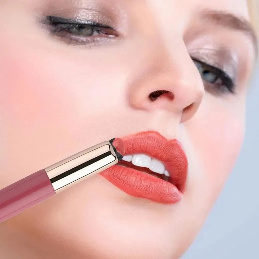 1 Buah Kuas Bibir Silikon dengan Tutup Penutup Kuas Concealer Seperti Ujung Jari Q Kuas Rias Lipstik Lembut Kepala Bulat Tidak Rusak Merah Muda — image 2