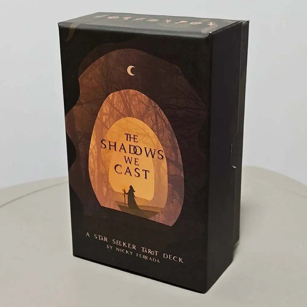 Mazzo di tarocchi The Shadows We Cast da 12*7 cm Star Seeker in scatola rigida - Set da 79 carte atmosferico e mistico per letture intuitive — image 2