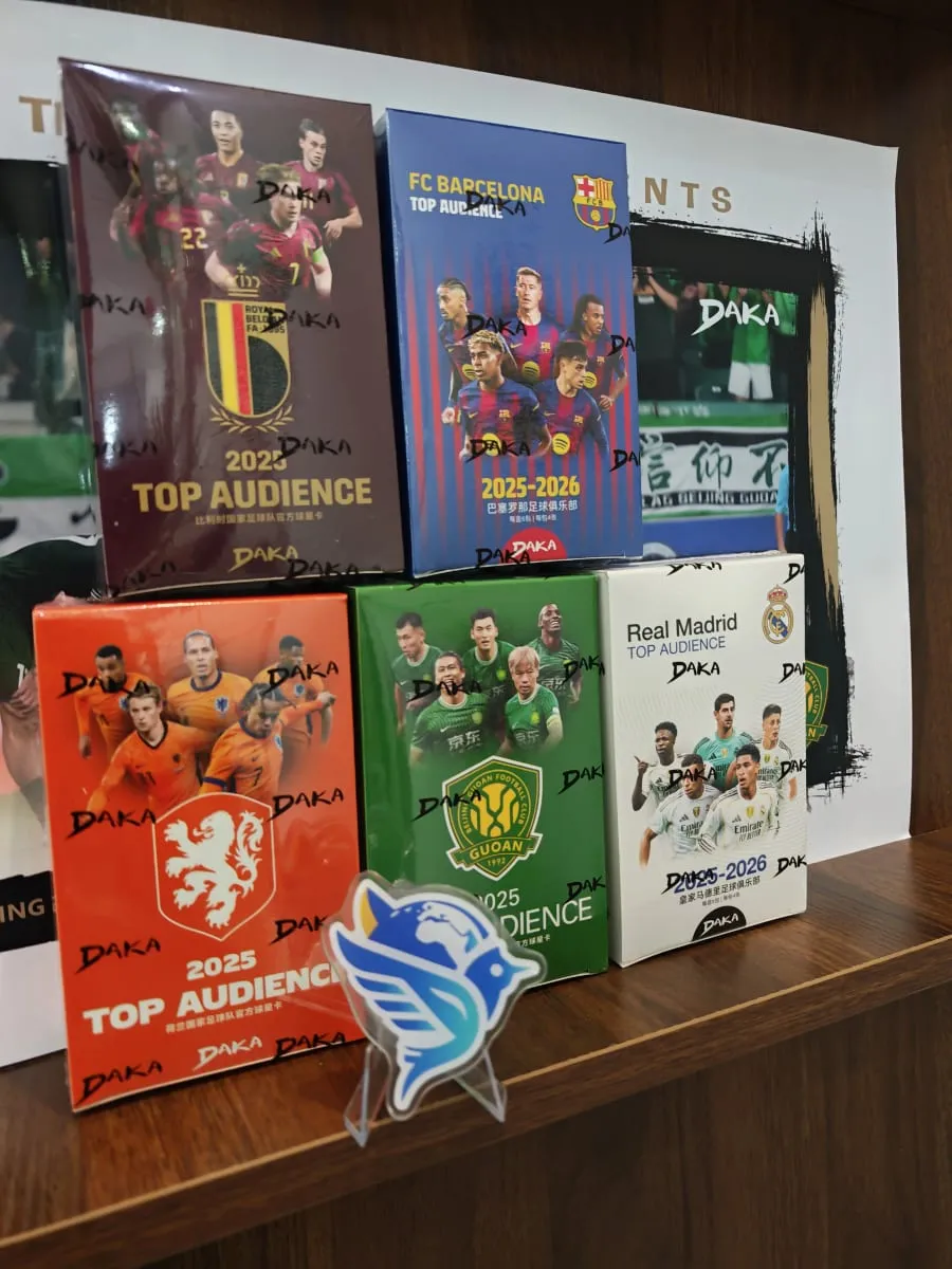 Echte originale 2025 DAKA Real Madrid Star-Karten-Sammelbox, limitierte Auflage, nummerierte Signatur, ein Muss für Fan-Sammler — image 6