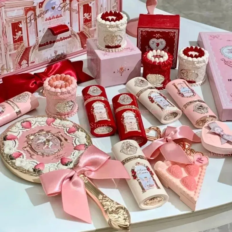 Flower Knows Strawberry Cupid Collection Make-up-Set, komplette professionelle Gesichtspalette, Rouge, Lidschatten, Lippencreme, feste Parfüm-Sets — image 3