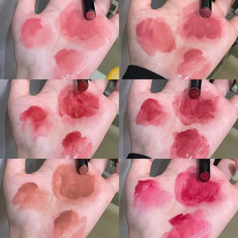 Le rouge à lèvres miroir a une texture lisse, une couleur riche et une formation de film qui ne sèche pas et ne coince pas, hydratant et pouty. — image 5
