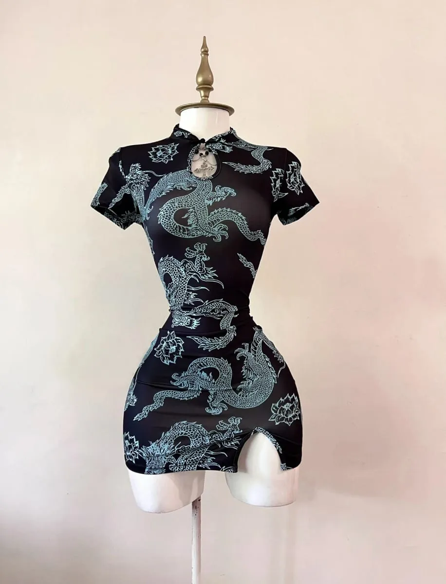 National Trend Style Dragon Mønster Forbedret Cheongsam kortærmet stand-up krave med knappet sexet slids kort nederdel — image 2