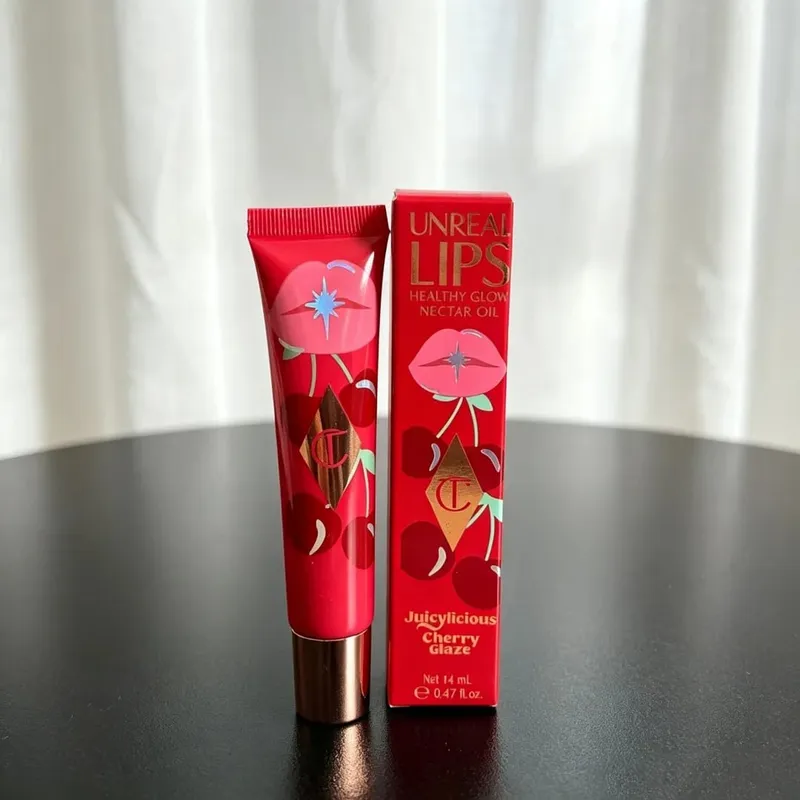 Charlotte Tilbury Lipgloss, feuchtigkeitsspendend, feuchtigkeitsspendend, seidig, Peeling, langanhaltend, kaschierend, Alltagskosmetik, mit Verpackung — image 9