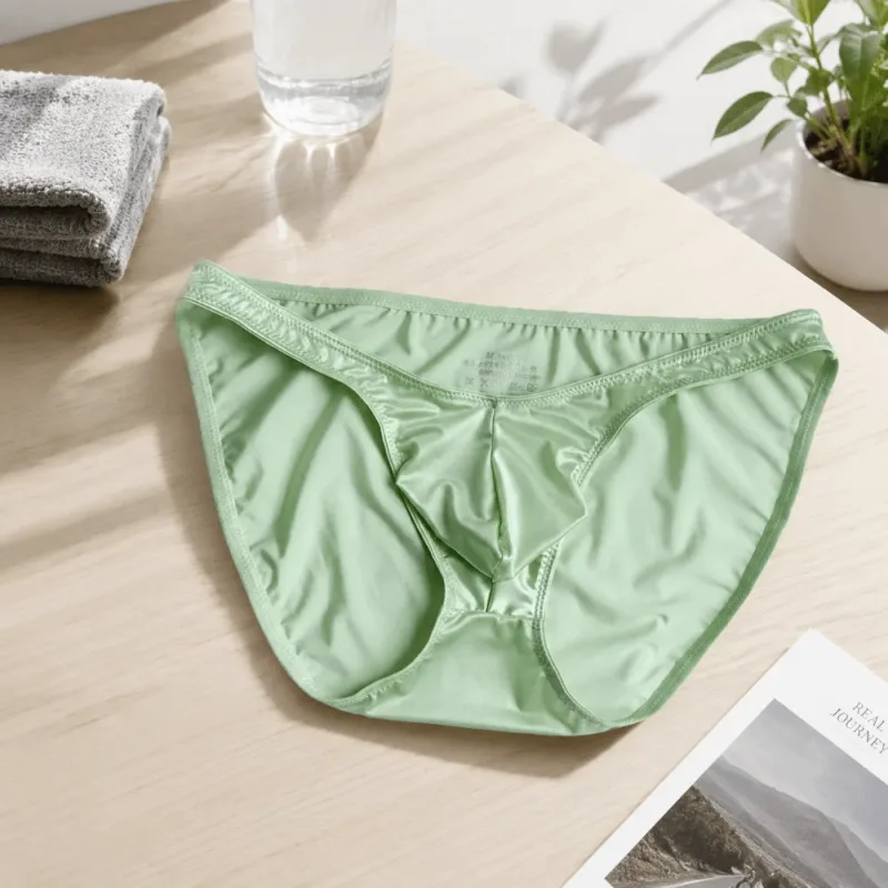 Bequeme U-Pouch-Unterwäsche für Herren mit niedriger Taille, atmungsaktiv, nahtlos, Satin-Seiden-Slip, schmaler Gürtel, Dessous, Eisseiden-Höschen, Sport — image 10