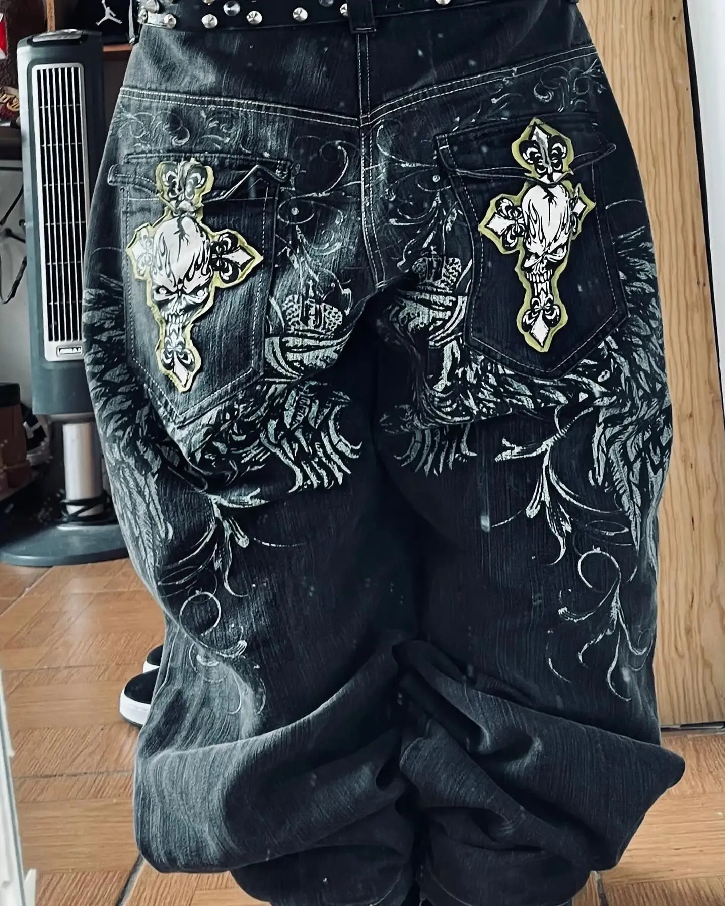 Gothic Retro American Y2K Cross Embroidery Patchwork Baggy Jeans Men Streetwear Casual Straight Wide-leg Pants Couple Jeans — image 8