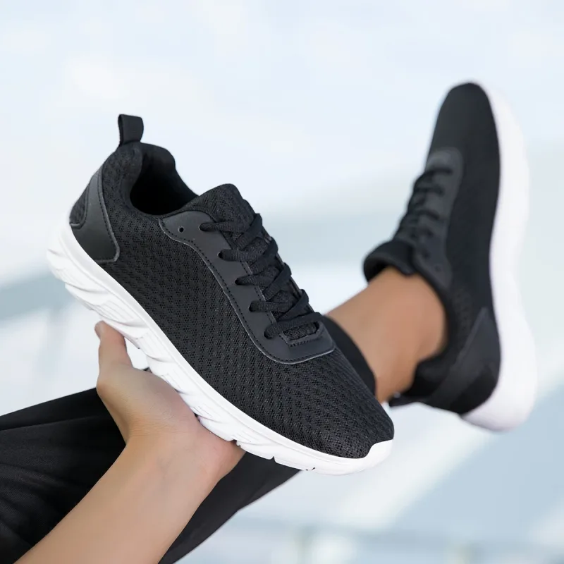 Scarpe da ginnastica da uomo nere solide Tomaia in maglia cava Suola antiscivolo Suola leggera Allenamento da jogging Calzature sportive da viaggio quotidiane casuali — image 2