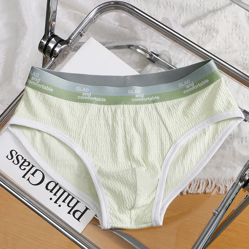 Letnie nowe męskie bawełniane majtki w jednolitym kolorze, minimalistyczna oddychająca cienka bielizna, modne kąpielówki męskie majtki bikini 3256812635450502 — image 17