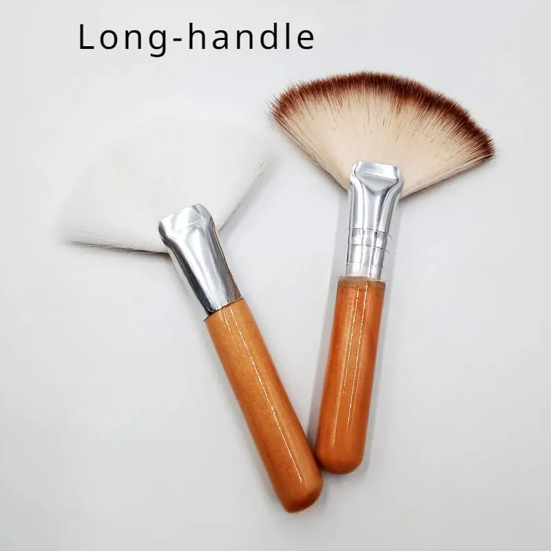 Mini pinceau de maquillage, esthéticien doux, nettoyage cosmétique, petit manche court en bois blanc, pinceaux en éventail en fibres synthétiques pour le visage