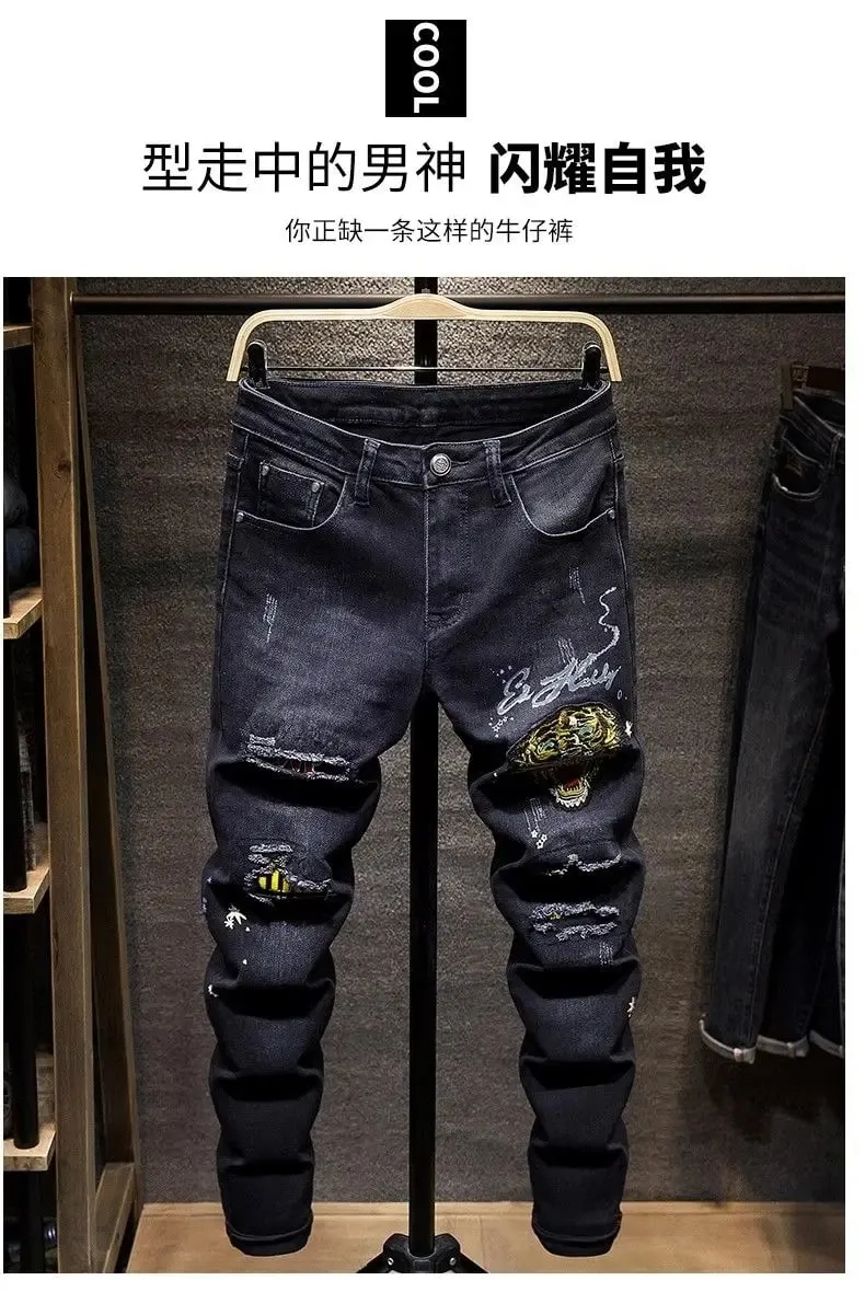 Celana Jeans Robek Baru Celana Kargo Serbaguna Kasual Bordir Kepala Harimau Ramping Tambalan Pakaian Pria Jeans Skinny Desainer Low Rise Pria — image 6