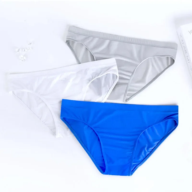 Slips en soie glacée pour hommes, sous-vêtements fins à séchage rapide, taille basse, couleur unie, sous-vêtements masculins Sexy avec poche bombée en U, culotte respirante — image 1
