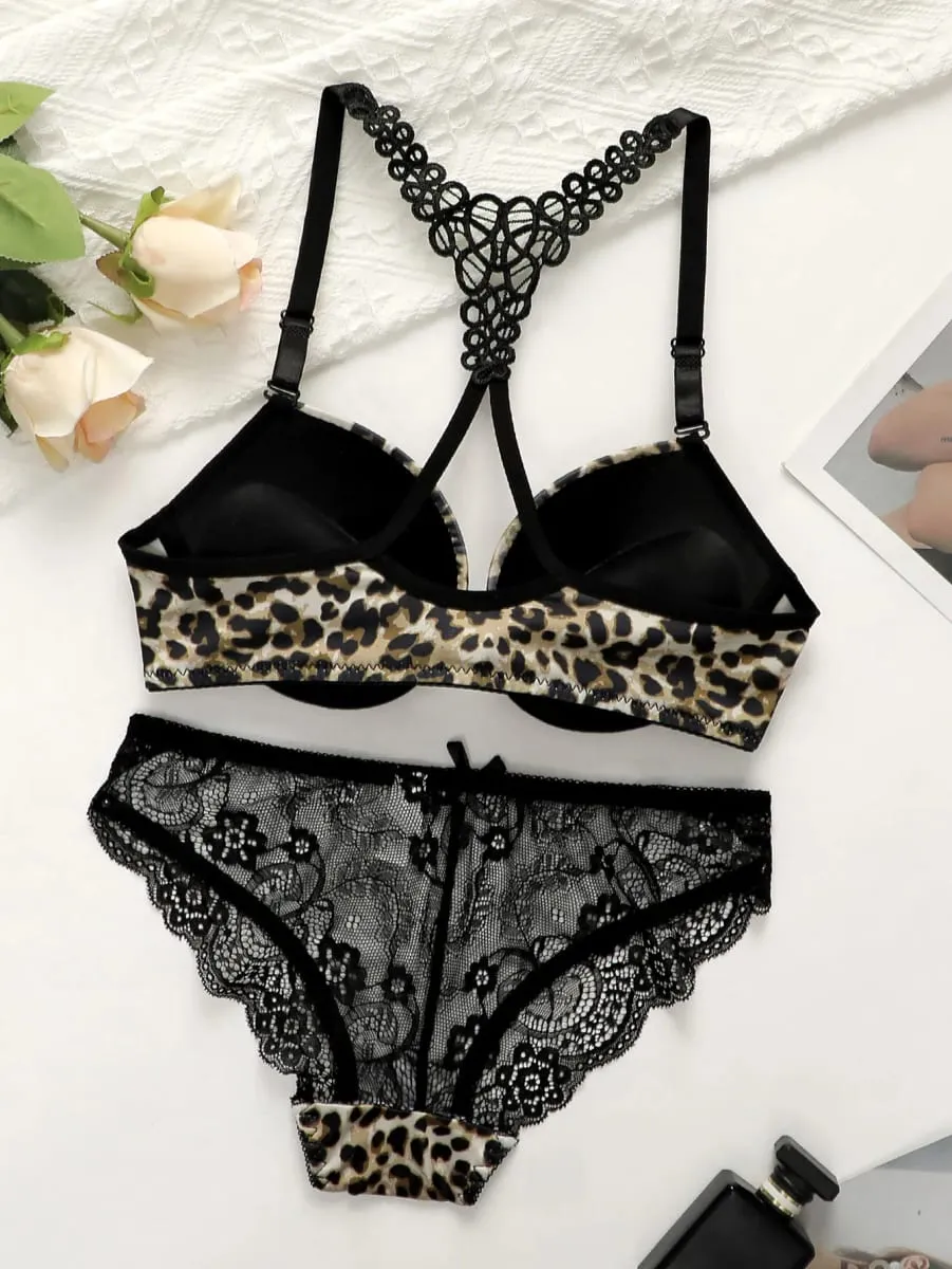 Set pakaian dalam seksi wanita Bra pola macan tutul dengan penutup depan cincin baja celana dalam berenda yang nyaman dan sejuk